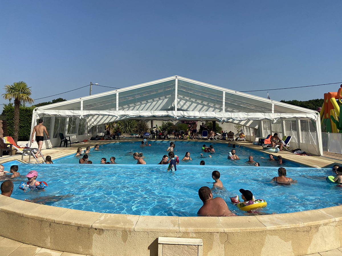 piscine du camping en Charente Maritime